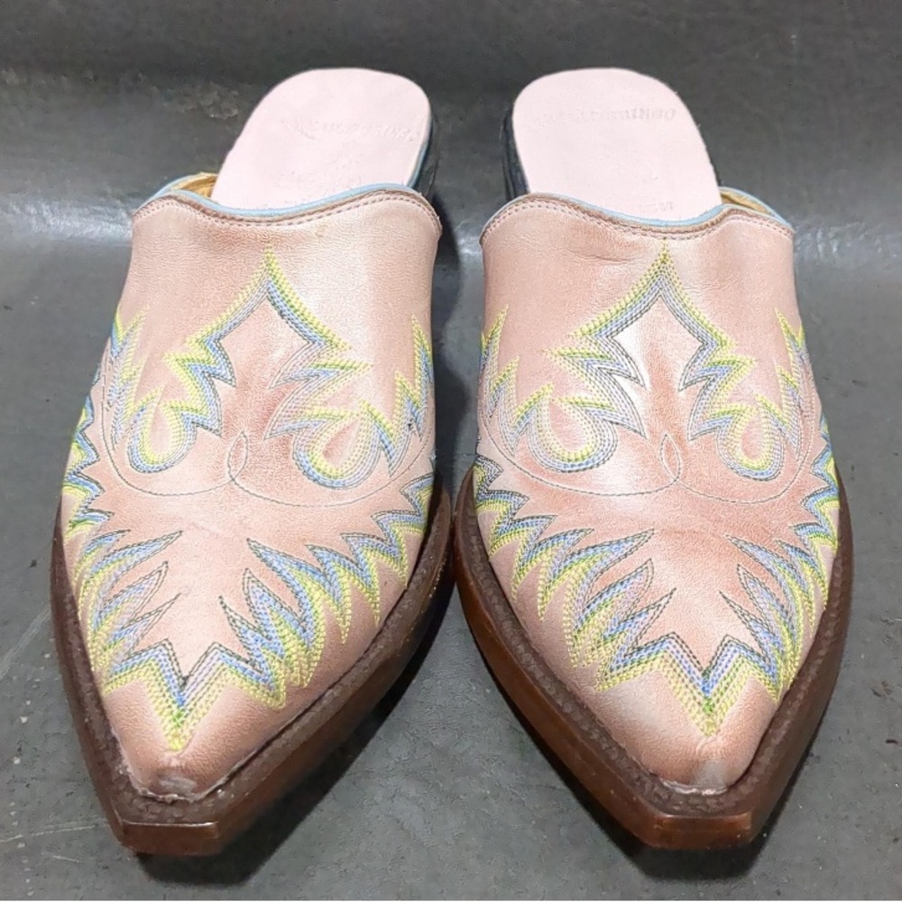 NWT Old Gringo Embroidered Leather Mule. *store sample see description/pics